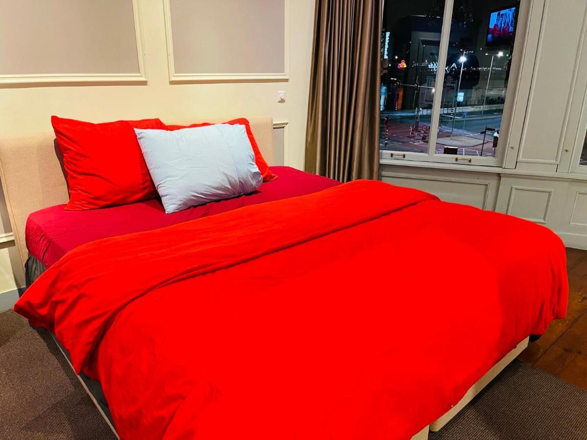 Redlightdistrict Chinacitycentre Partypalace Bed & Breakfast