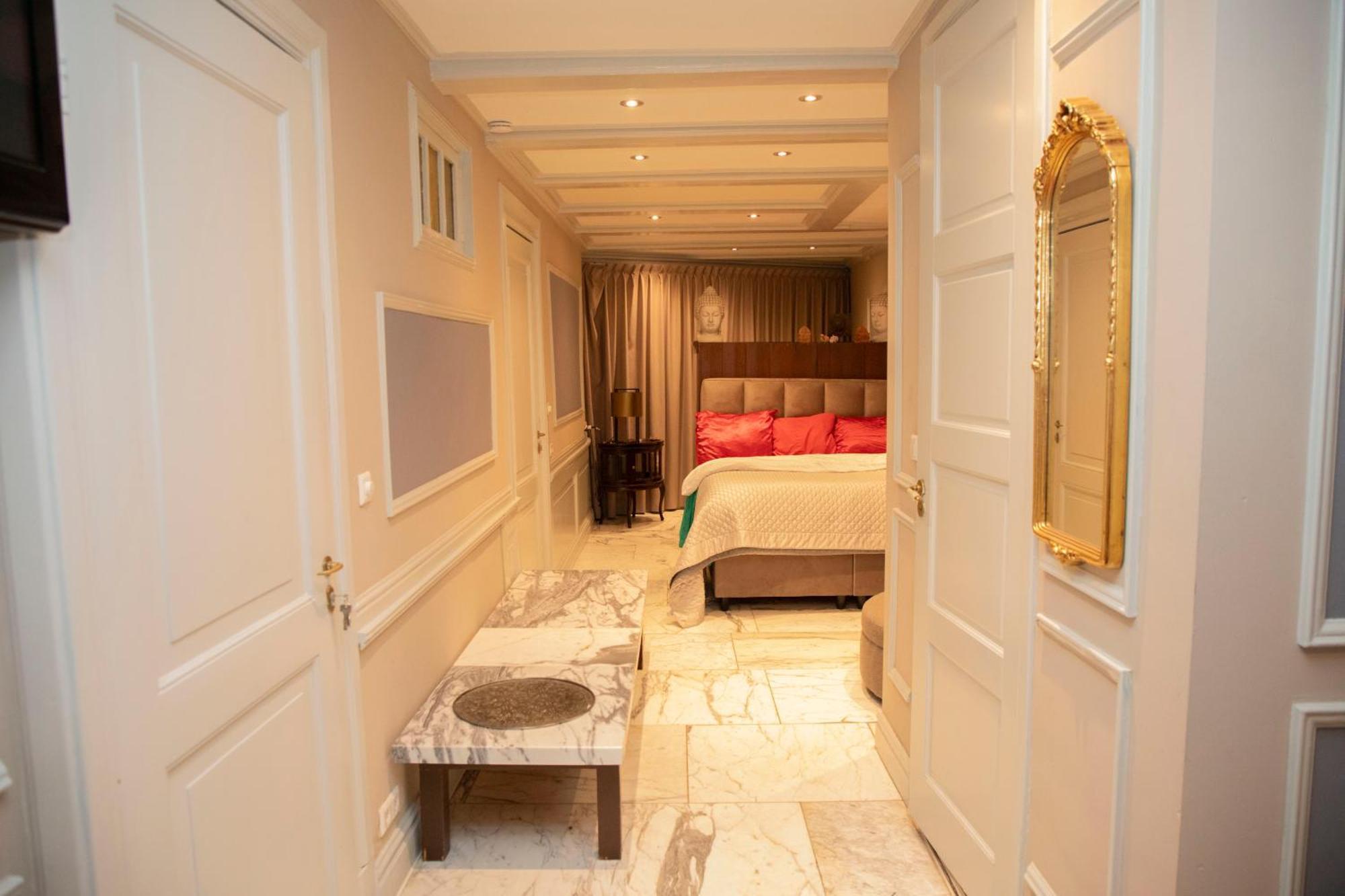 Bed & Breakfast Redlightdistrict Chinacitycentre Partypalace *